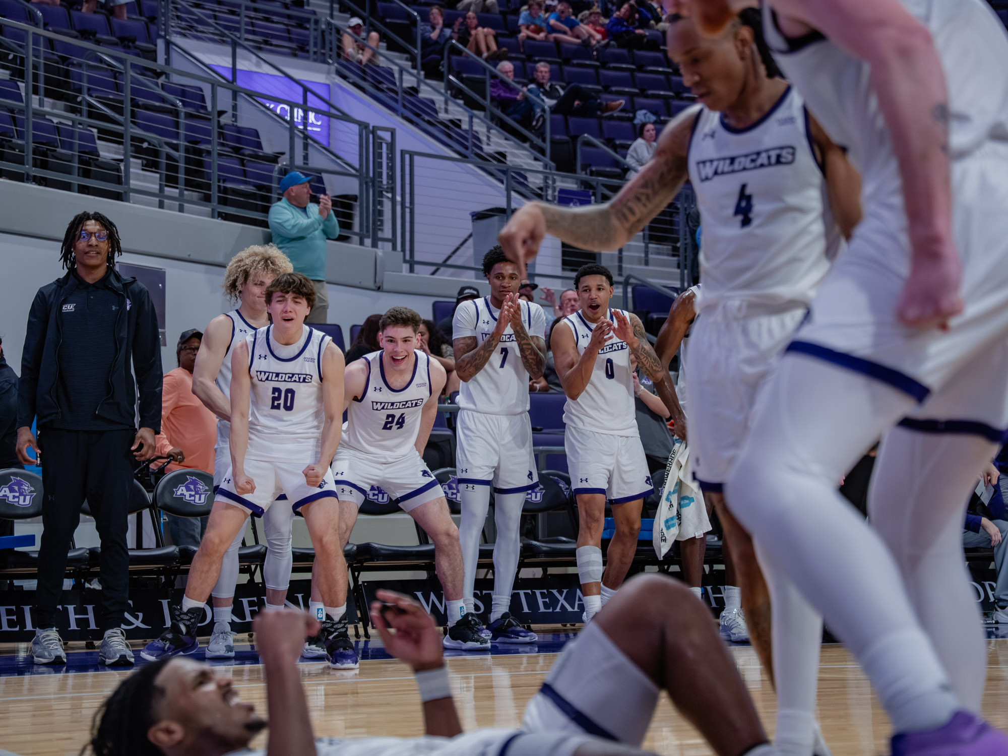 Wildcats snap losing streak at home against UTA - The Optimist