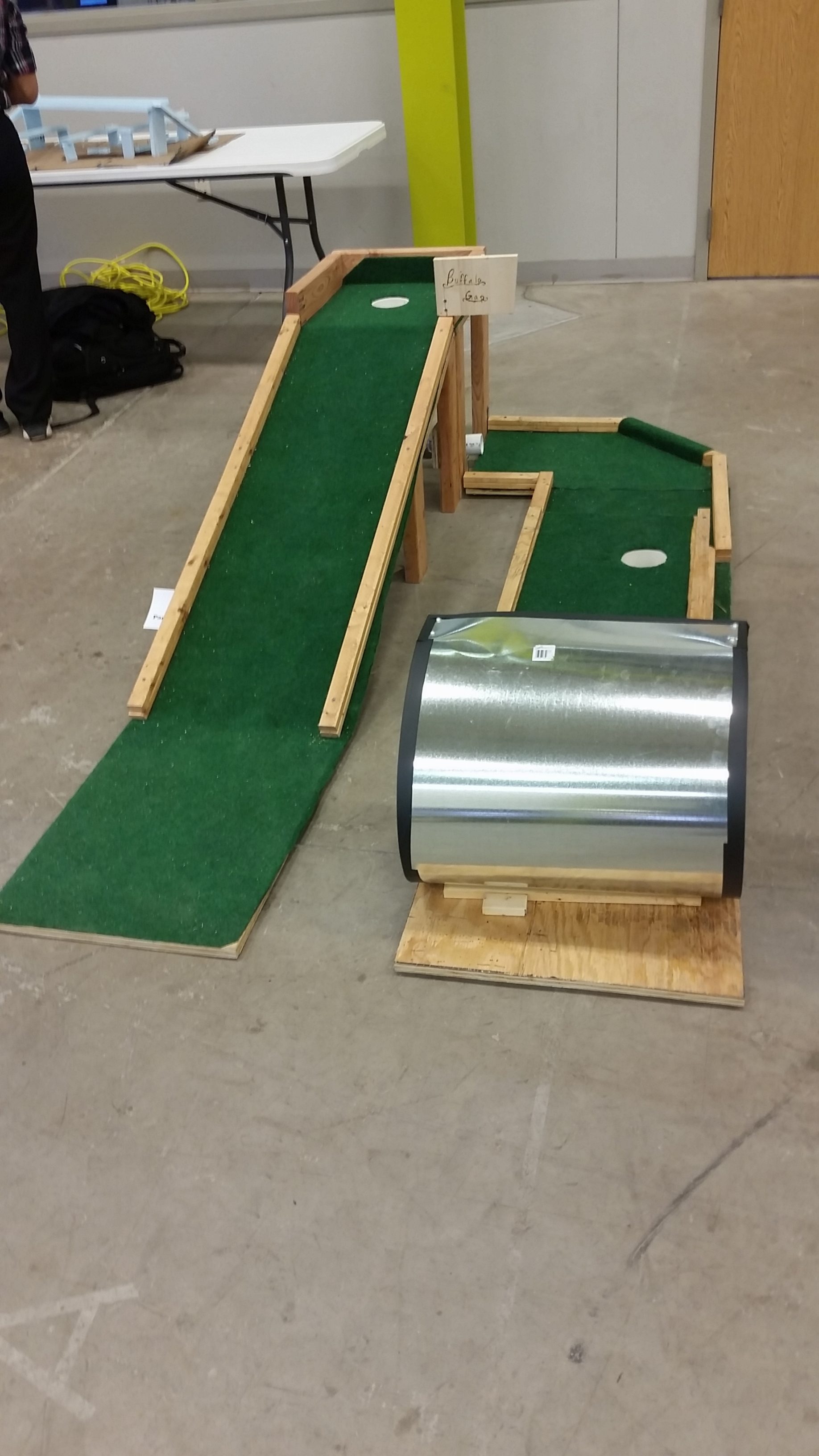 Engineering and Physics puts together golf course - The Optimist