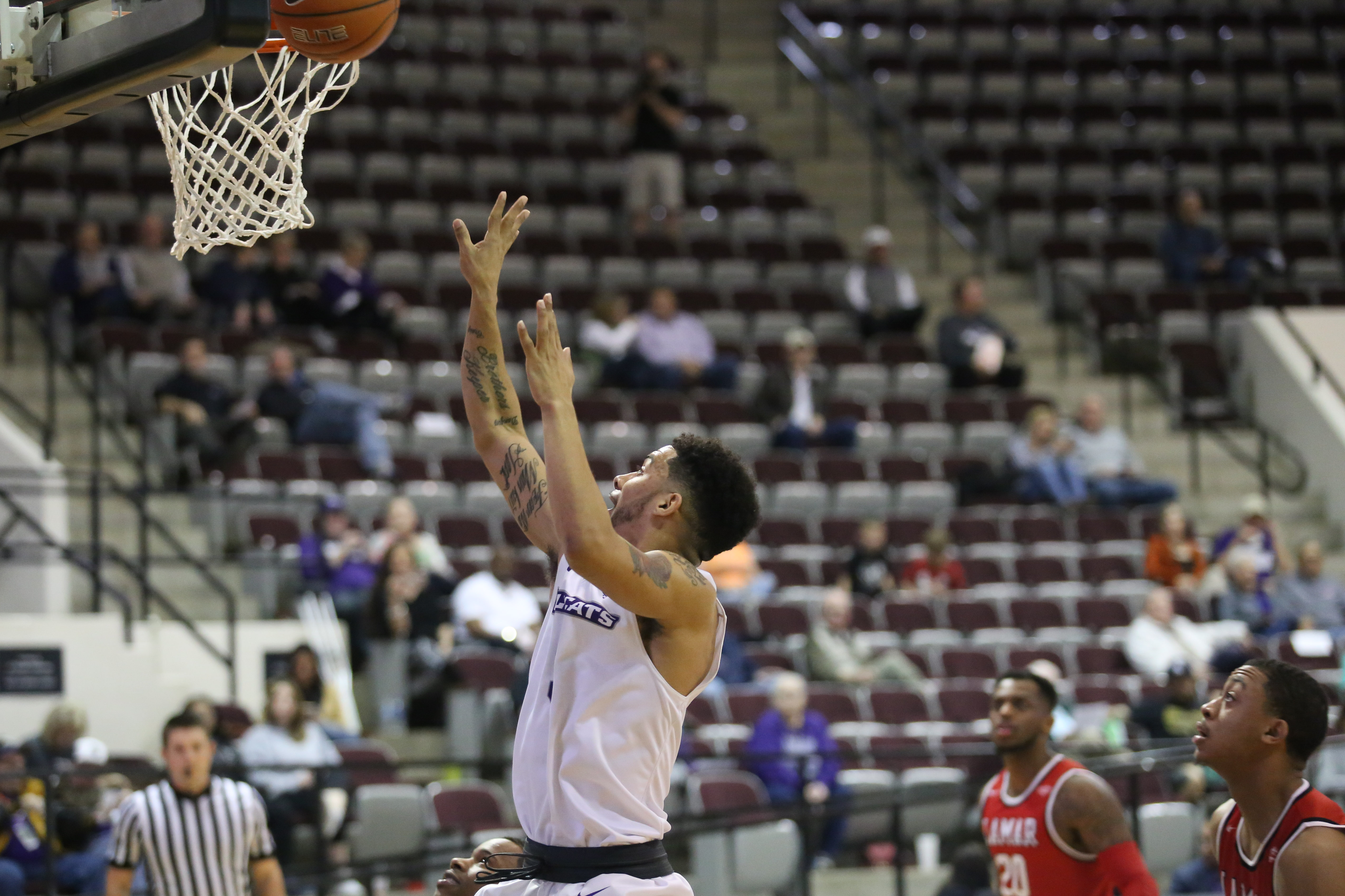 Wildcats snap four-game losing streak in finale - The Optimist
