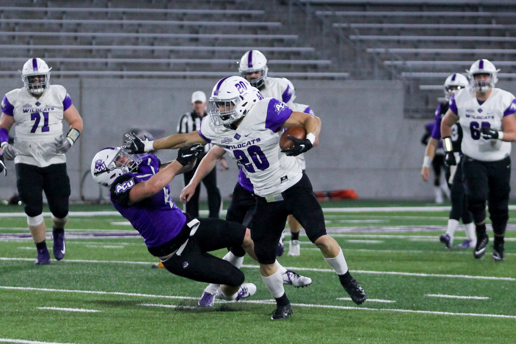 Gallery: Football competes in purple and white spring game - Optimist
