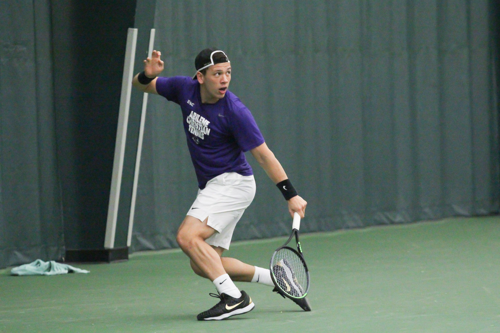 Men's tennis sweeps Friday doubleheader - The Optimist
