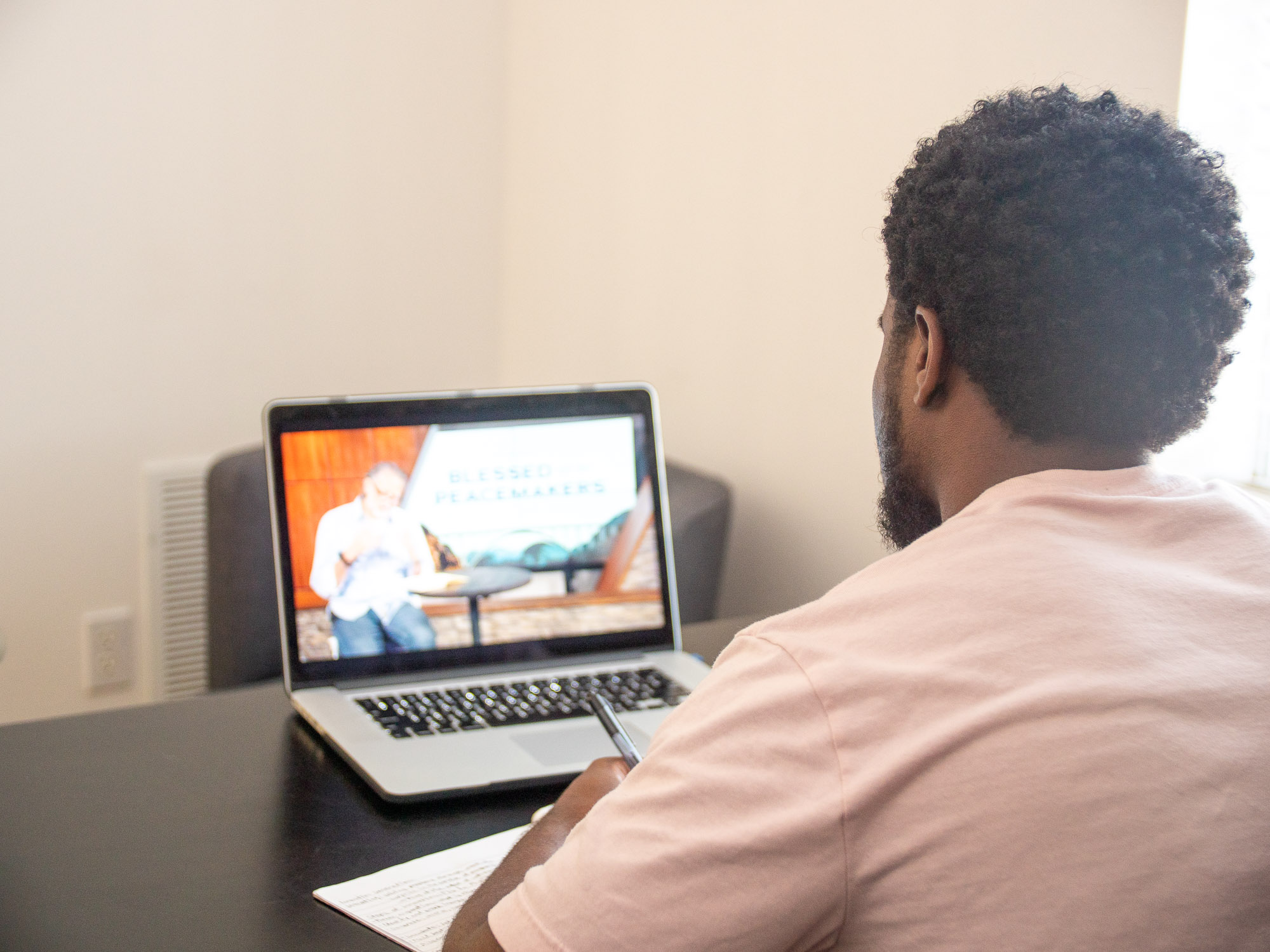 Lecturing Through On Line Quality online education requires lecturing and better communication ...