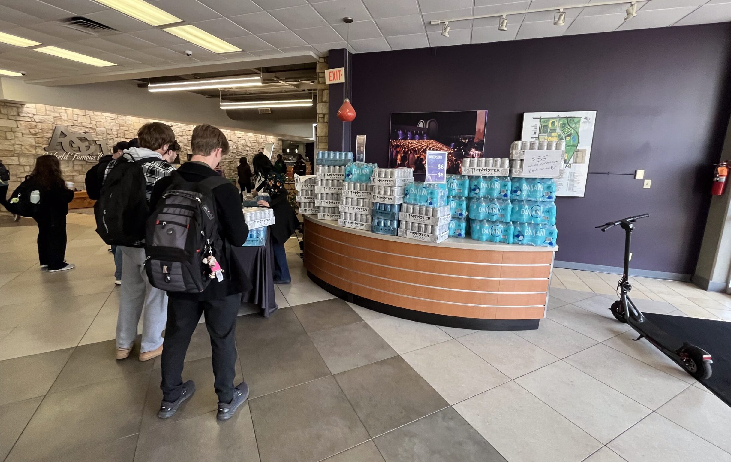 University prepares for winter storm, cancels weekend events