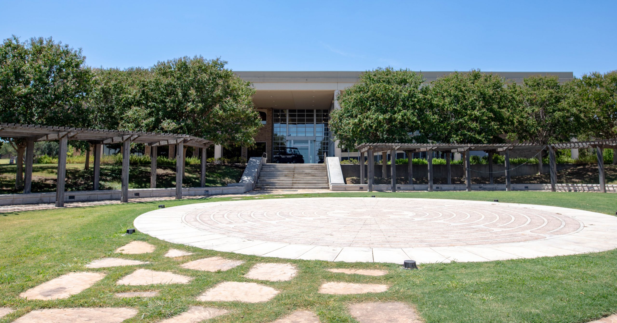 Schubert: university endowment tops $1 billion